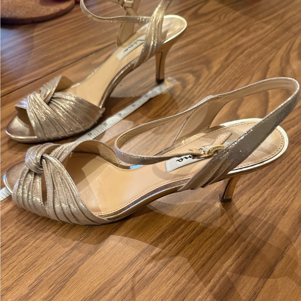 Nina Camille taupe reflective sling back heels